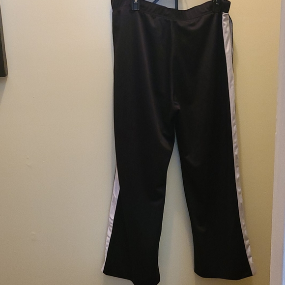 Gloria Vanderbilt Silky Joggers - Picture 5 of 6